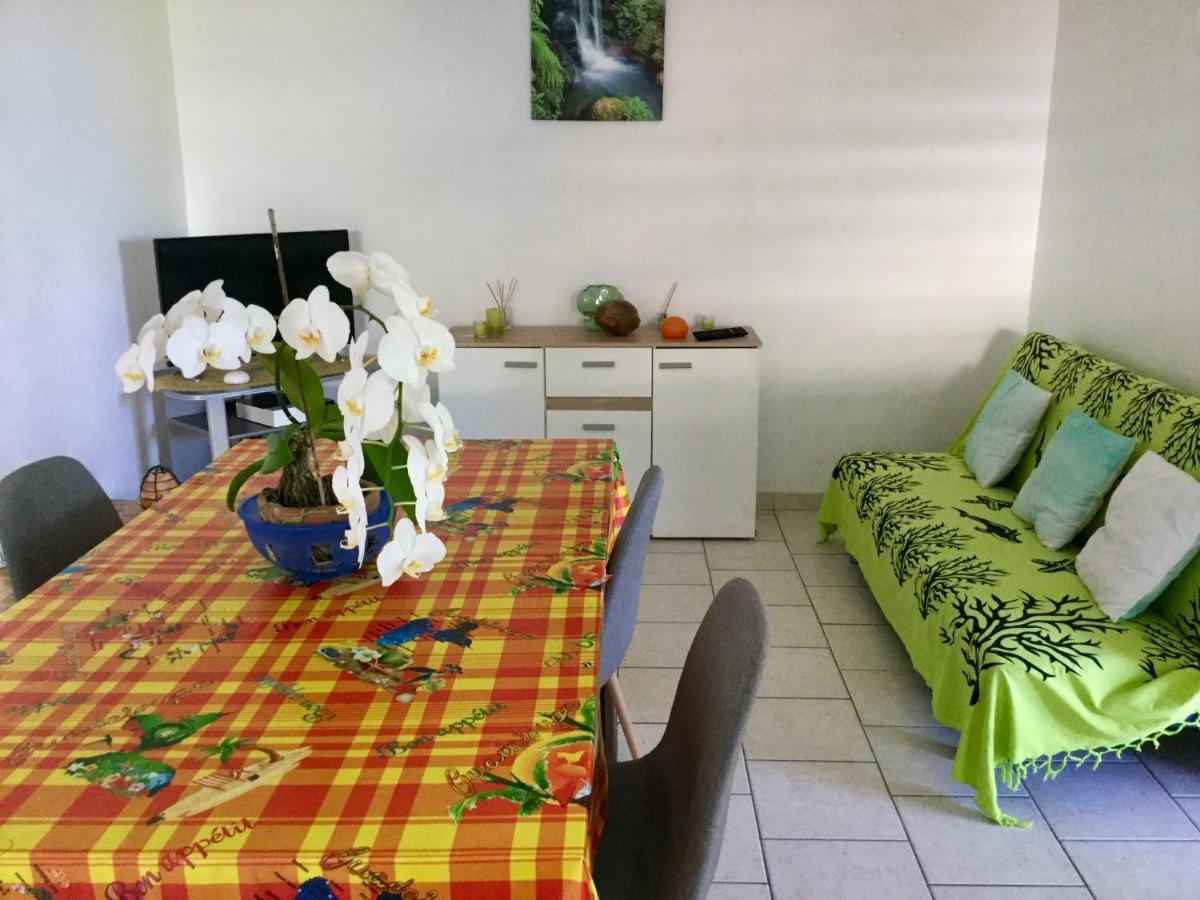 הוילה בוויאנט Chez Jocelyne Pres Des Sources Chaudes מראה חיצוני תמונה